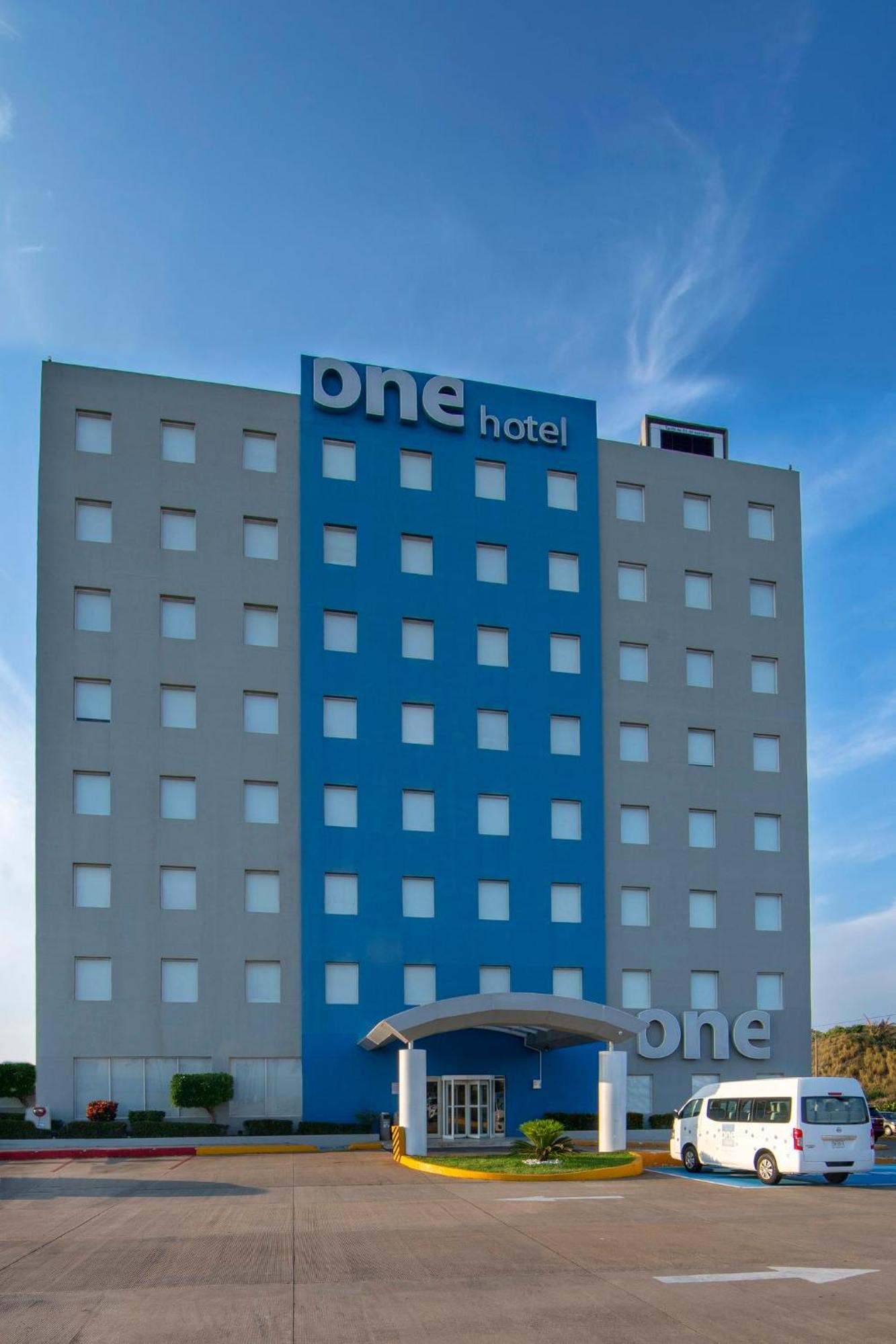 Hotel One Coatzacoalcos Forum Exteriér fotografie